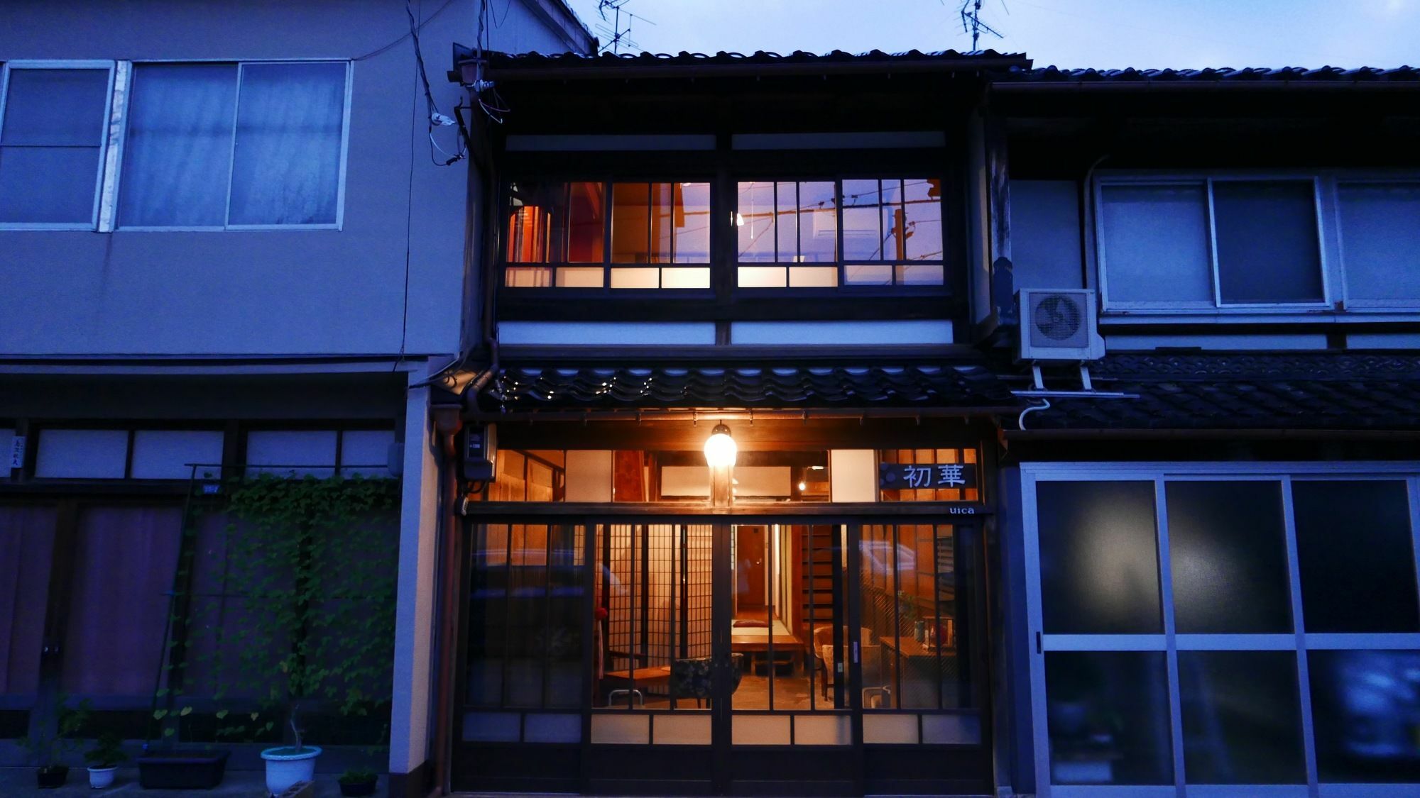 Guest House Ui-Ca Kanazawa Buitenkant foto